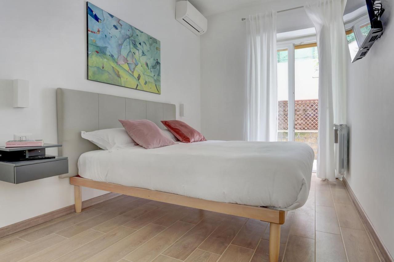Casa Di Claudia Apartment โรม ภายนอก รูปภาพ